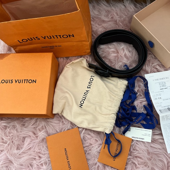 Authentic Louis Vuitton belt with receipt, dust bag, bag, box and cards. - Picture 12 of 13